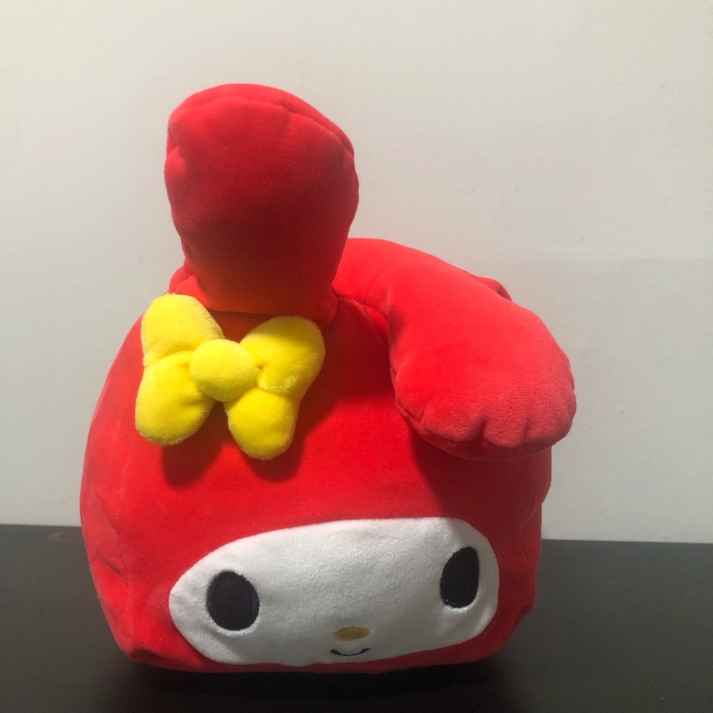 NWOT Universal Studios Exclusive My Melody Hello Kitty Sanrio Plush Cube Square